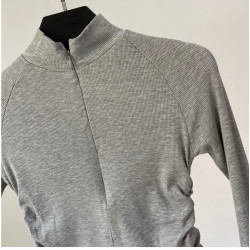 Small high collar tight T-shirt