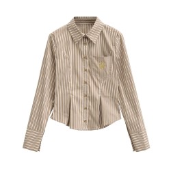 Vertical stripe pocket embroidery shirt