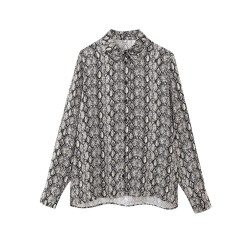 Loose long sleeve shirt