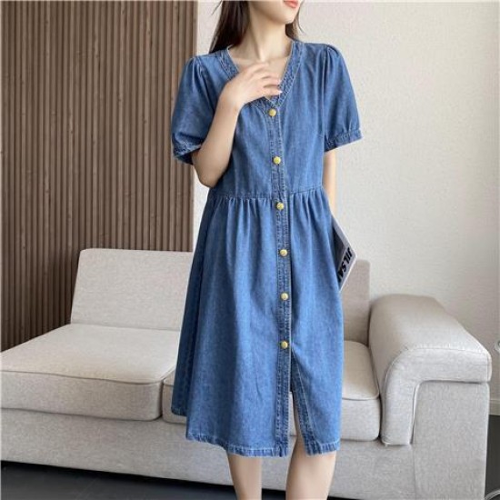 Loose and slim V-neck denim dress Loose and slim V-neck denim dress