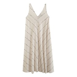 French V-neck sleeveless dress