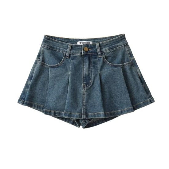High waist denim shorts High waist denim shorts