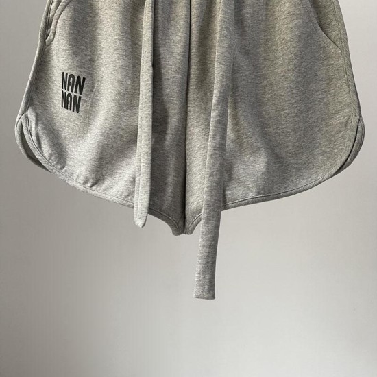 High waisted shorts with elastic drawstring High waisted shorts with elastic drawstring