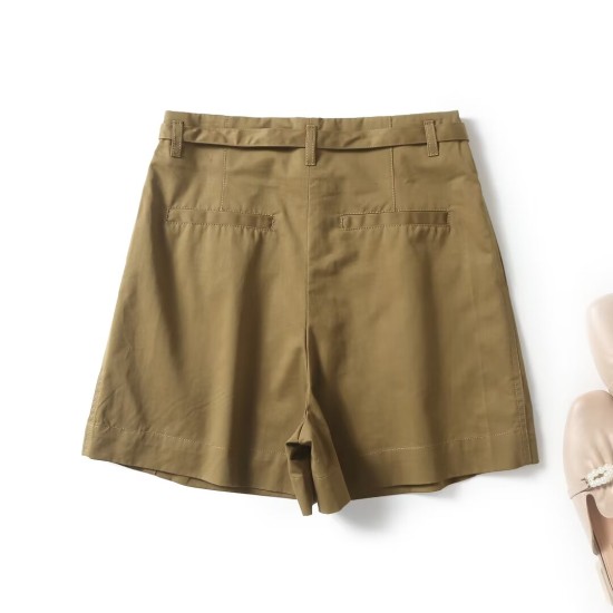 Casual shorts with pockets Casual shorts with pockets