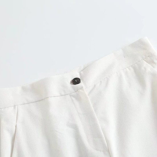 Loose straight shorts Loose straight shorts